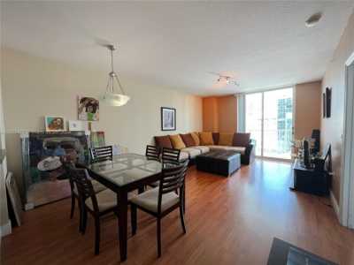 Apartment For Rent in Miami, Florida