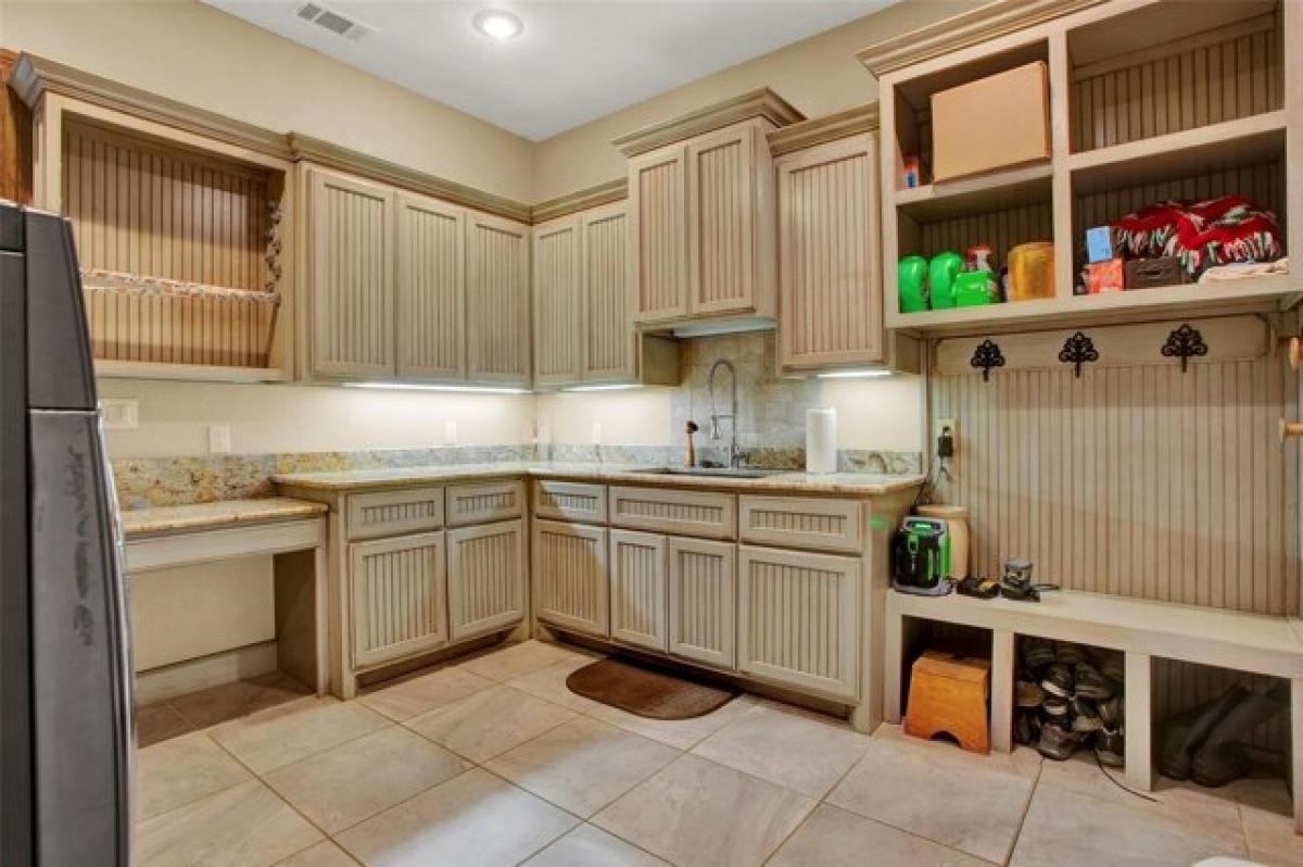 Picture of Home For Sale in Sherman, Texas, United States