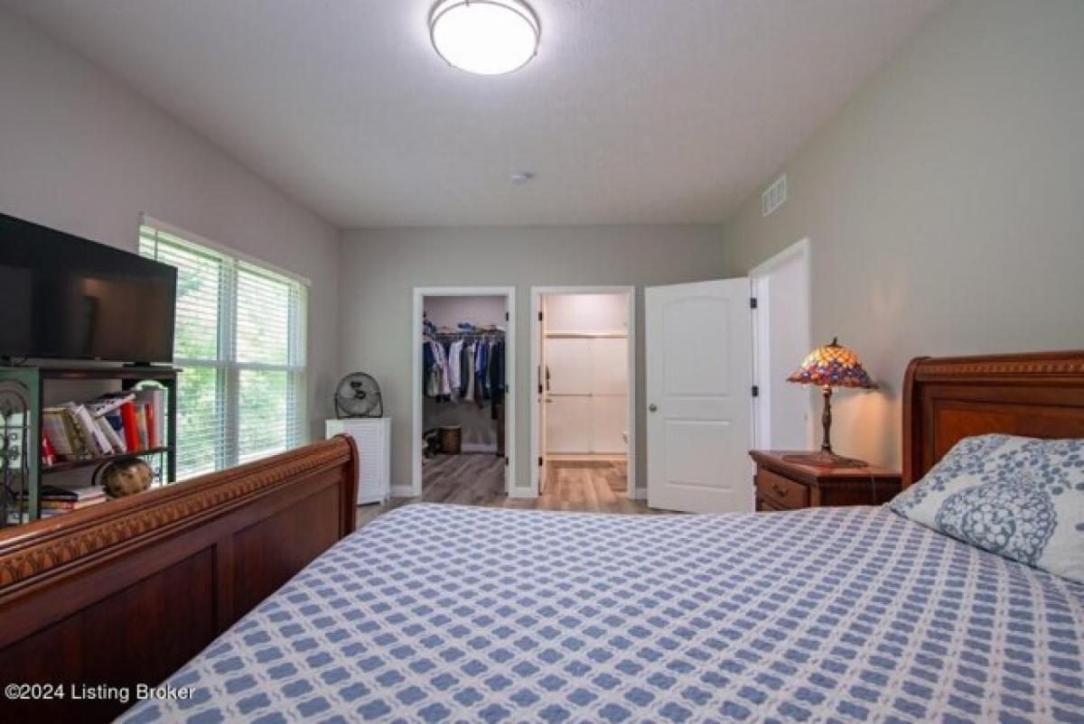 Picture of Home For Sale in Elizabethtown, Kentucky, United States