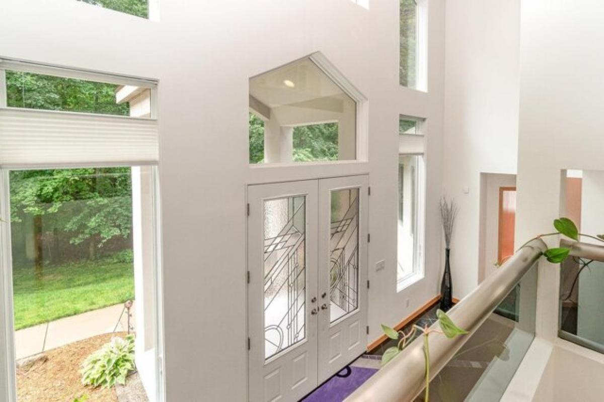 Picture of Home For Sale in Midland, Michigan, United States