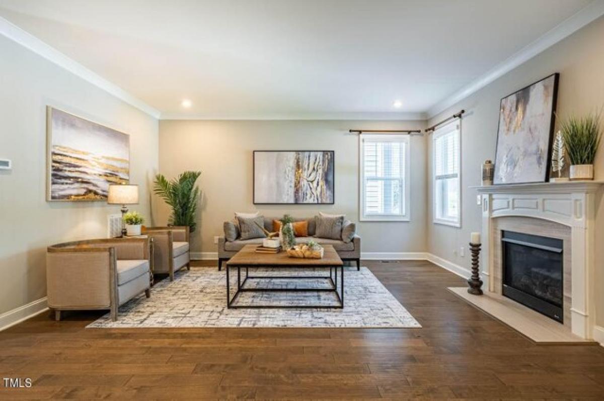 Picture of Home For Sale in Chapel Hill, North Carolina, United States