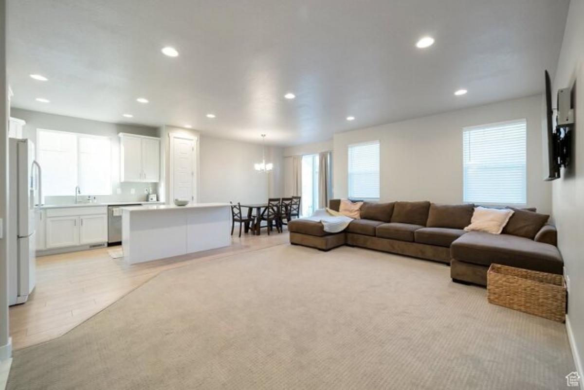 Picture of Home For Sale in Eagle Mountain, Utah, United States