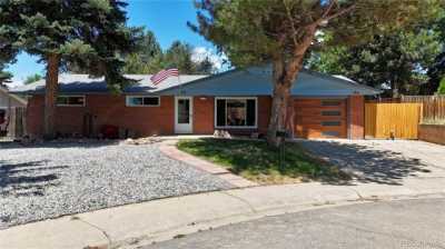 Home For Sale in Longmont, Colorado