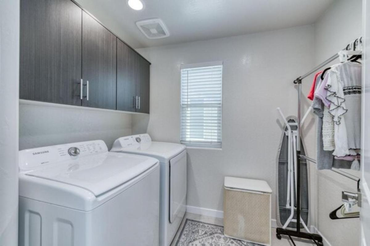 Picture of Home For Sale in Madera, California, United States