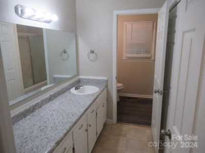 Home For Sale in Lincolnton, North Carolina