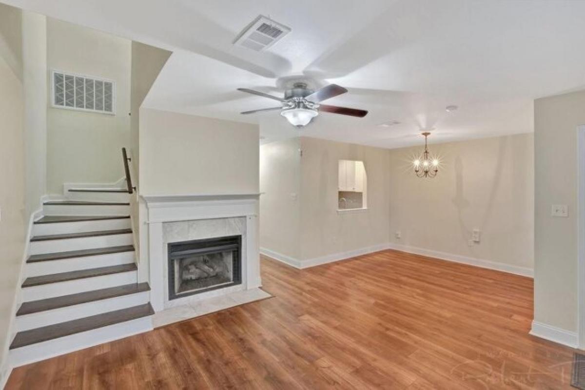 Picture of Home For Sale in Mandeville, Louisiana, United States