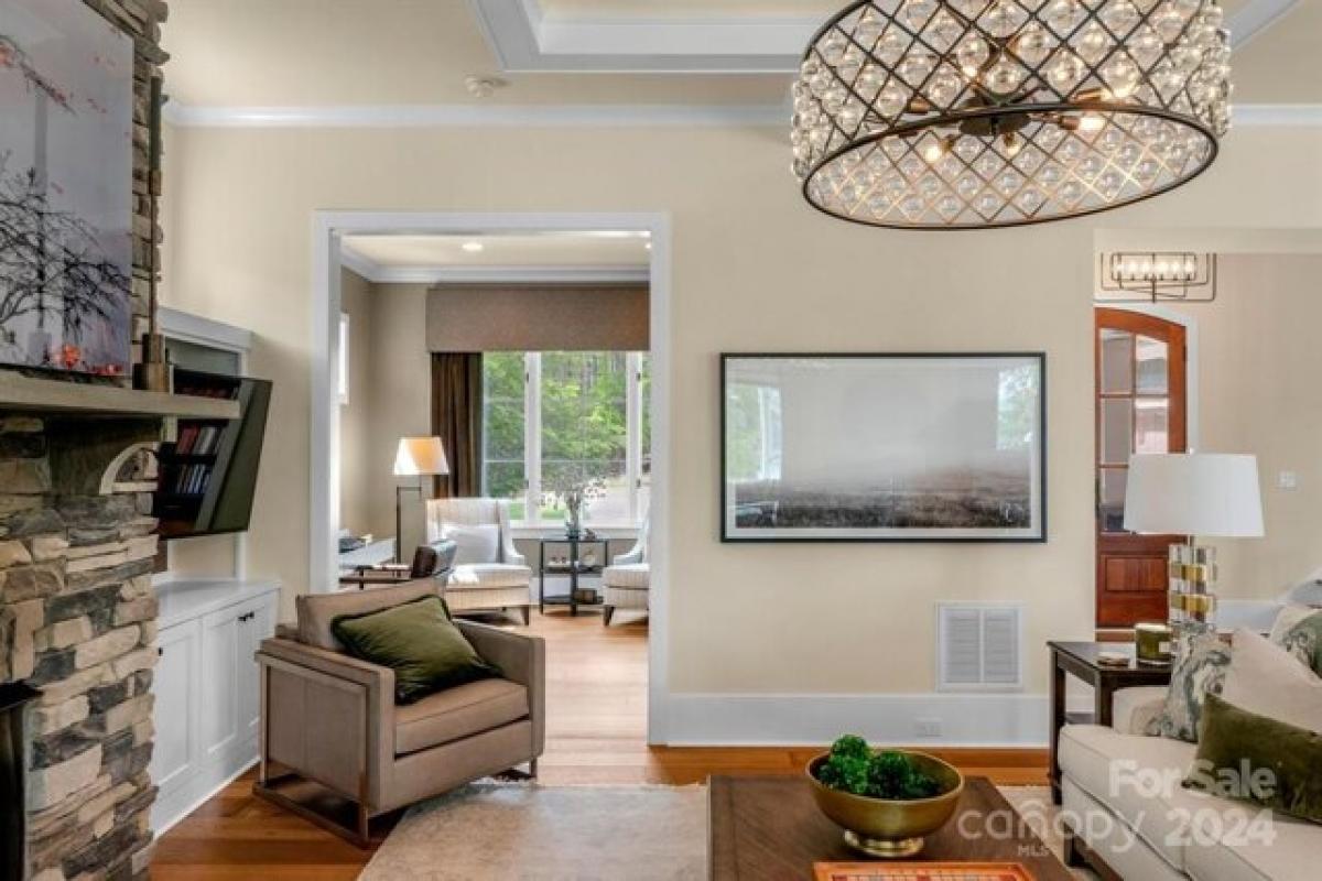 Picture of Home For Sale in Belmont, North Carolina, United States