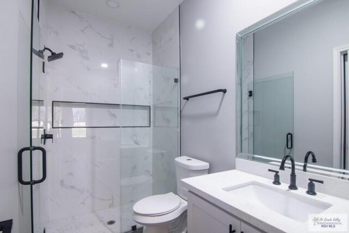 Picture of Home For Sale in Brownsville, Texas, United States