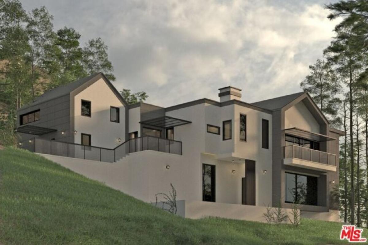 Picture of Home For Sale in Beverly Hills, California, United States