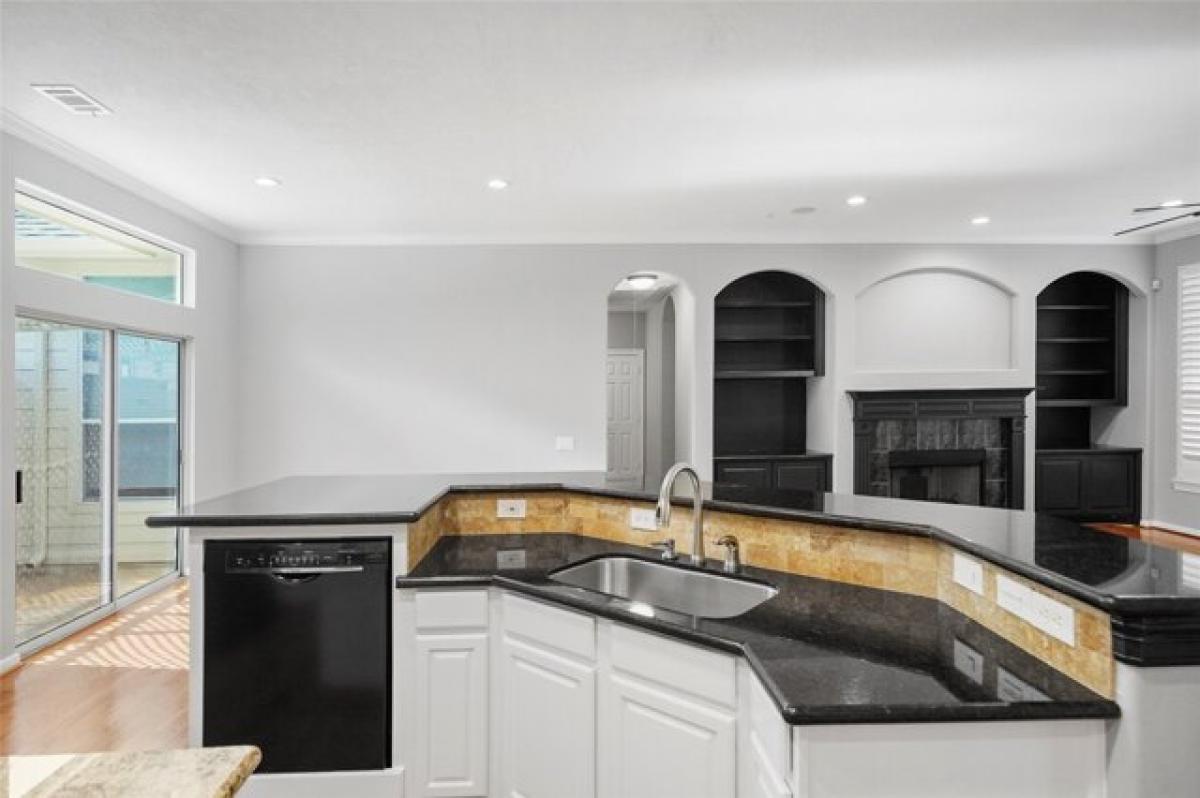 Picture of Home For Sale in The Woodlands, Texas, United States