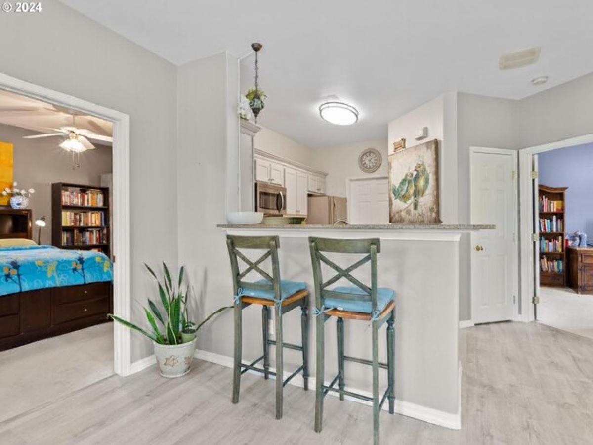 Picture of Home For Sale in Hillsboro, Oregon, United States