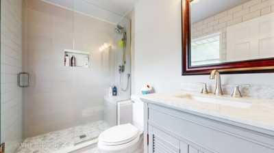 Home For Sale in Crystal Lake, Illinois