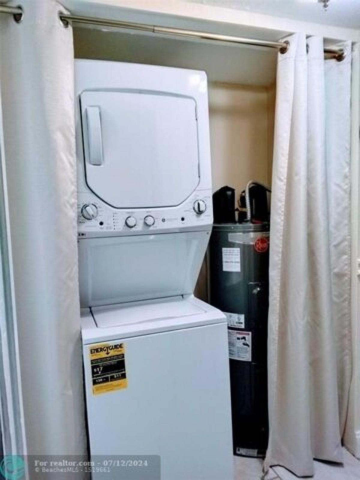 Picture of Home For Sale in Coral Springs, Florida, United States