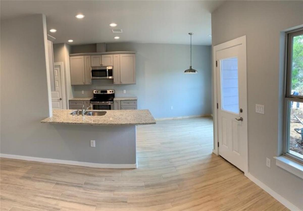 Picture of Home For Sale in Lago Vista, Texas, United States