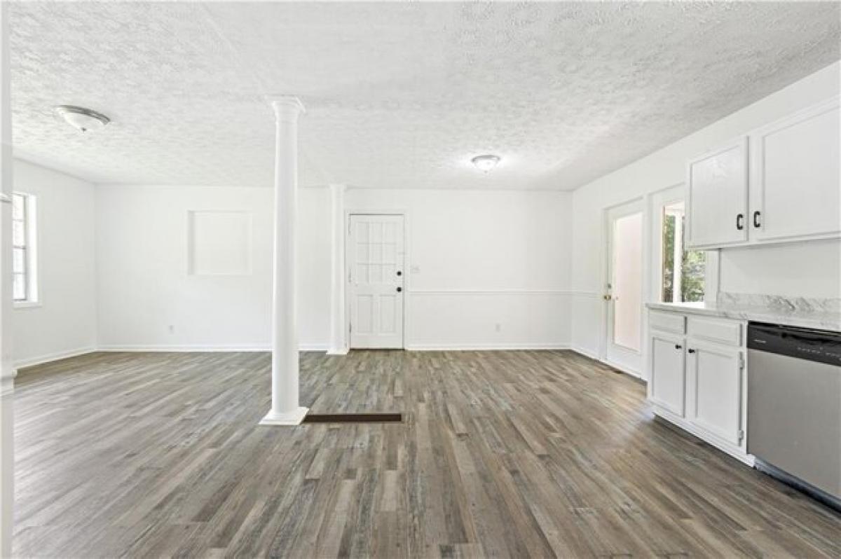 Picture of Home For Sale in Powder Springs, Georgia, United States