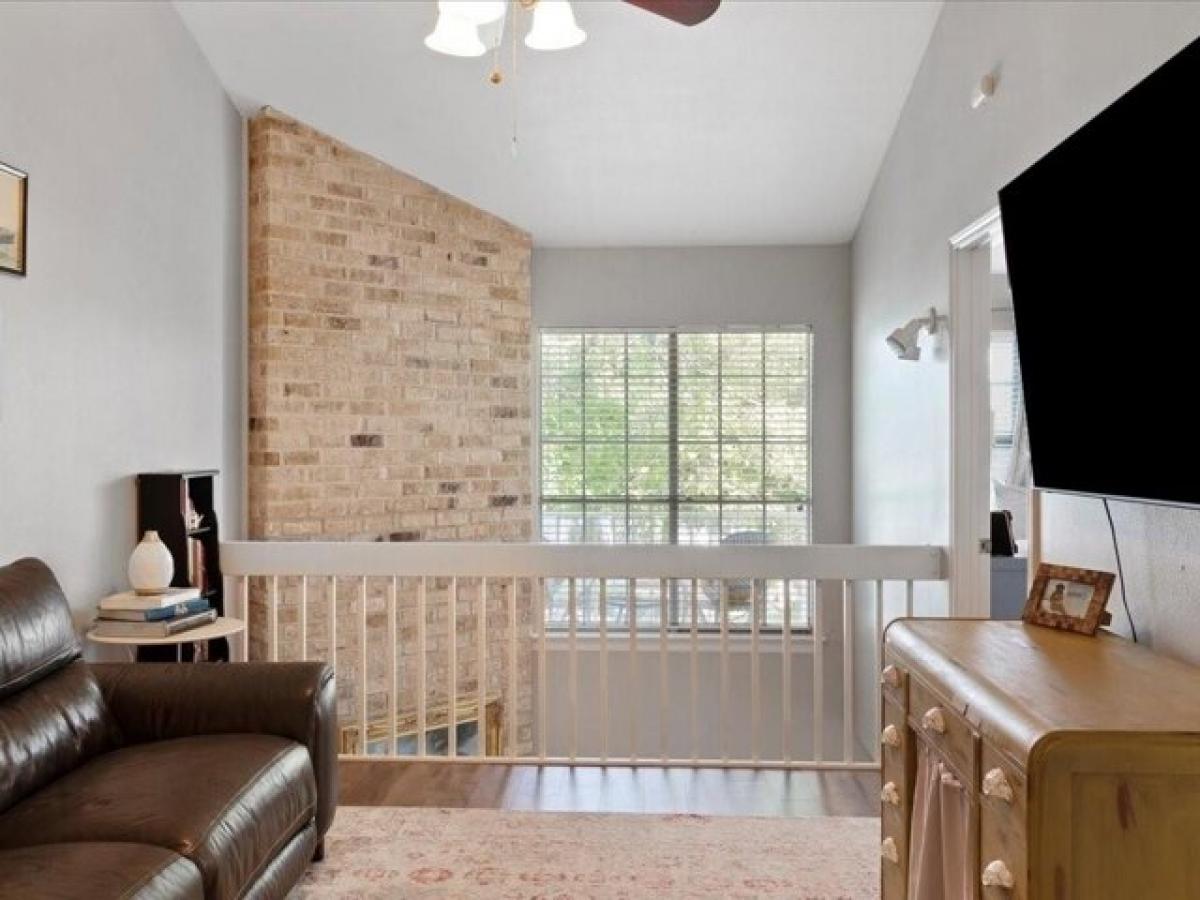 Picture of Home For Sale in Mandeville, Louisiana, United States