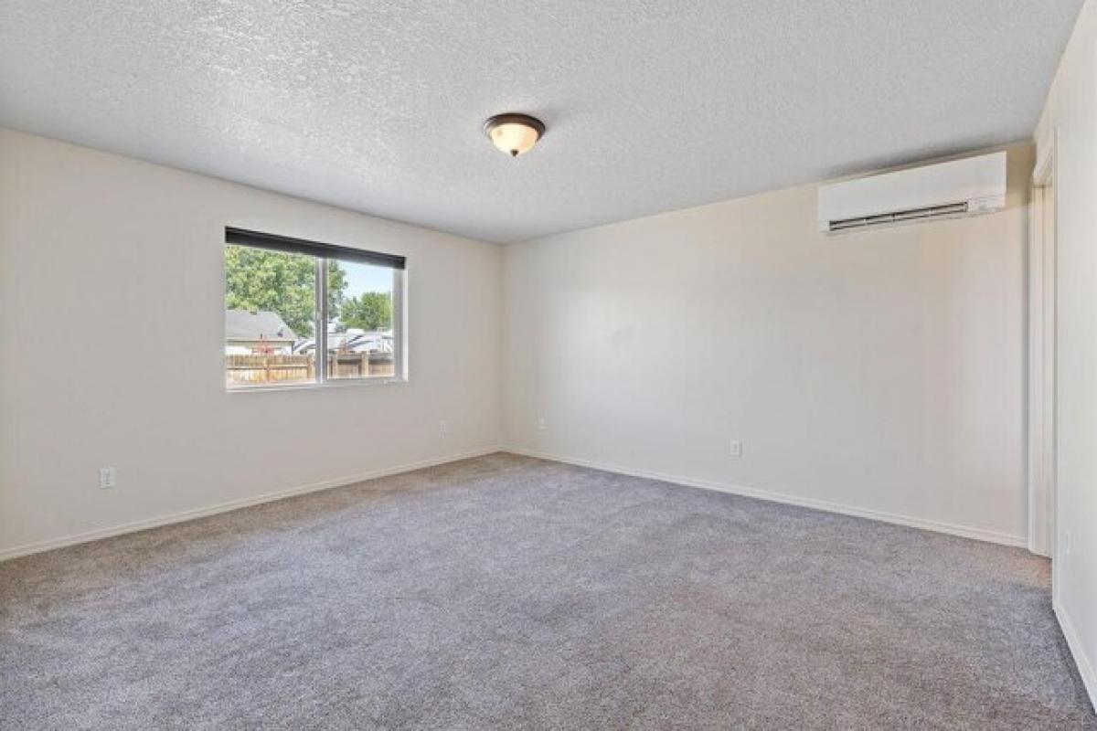 Picture of Home For Sale in Prineville, Oregon, United States