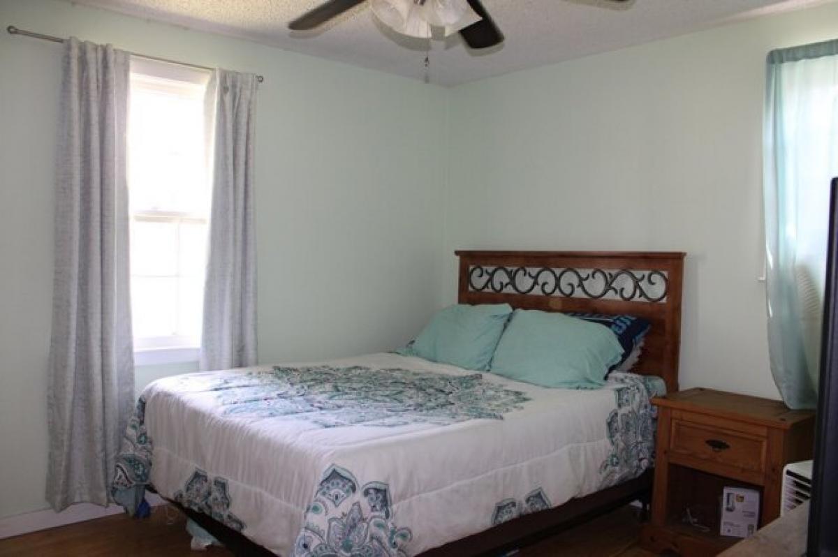 Picture of Home For Sale in Old Hickory, Tennessee, United States