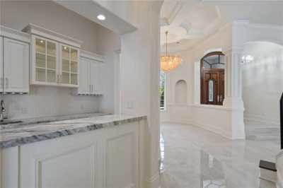 Home For Sale in Windermere, Florida