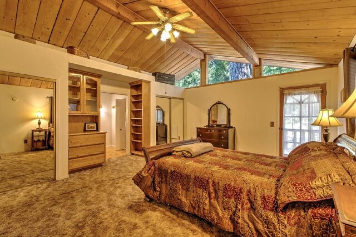 Picture of Home For Sale in Idyllwild, California, United States