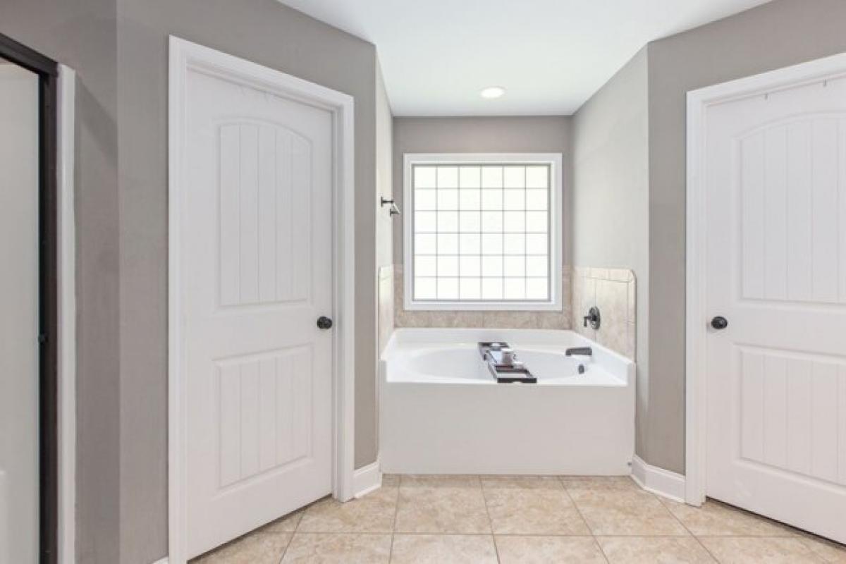 Picture of Home For Sale in Phenix City, Alabama, United States