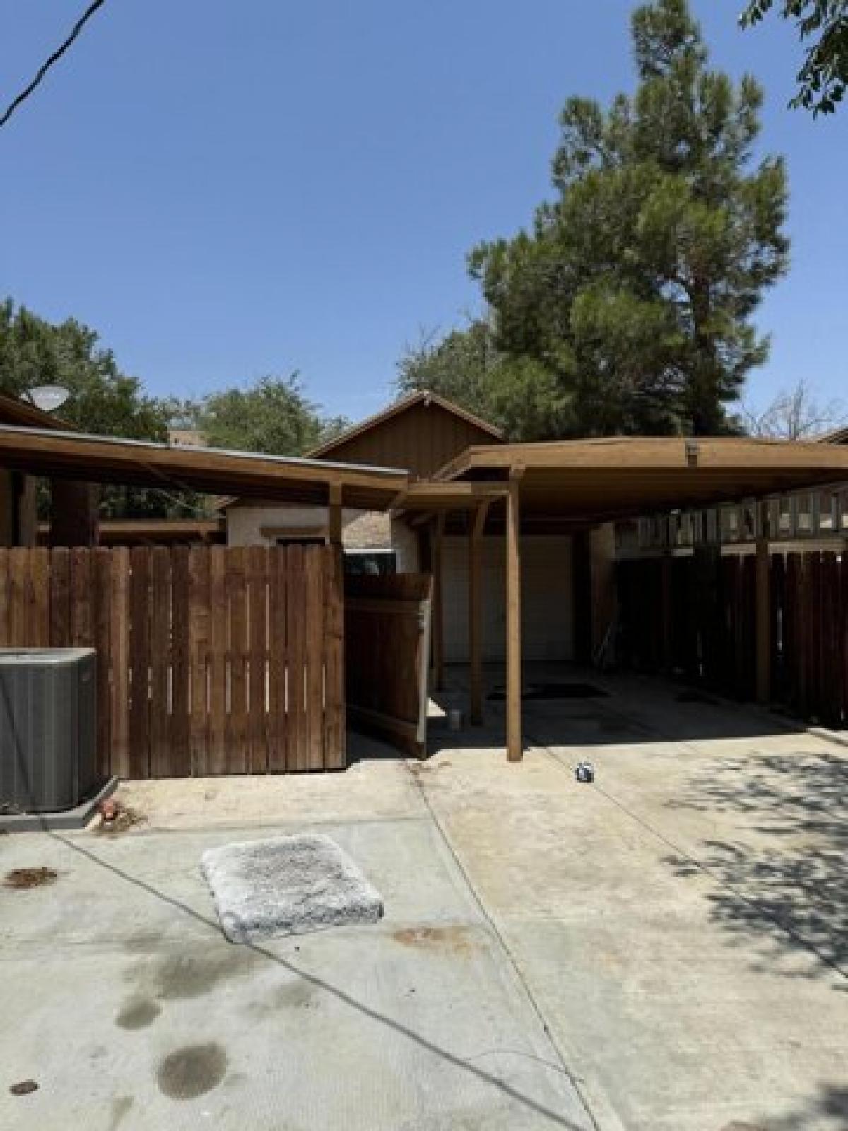 Picture of Home For Sale in Rosamond, California, United States