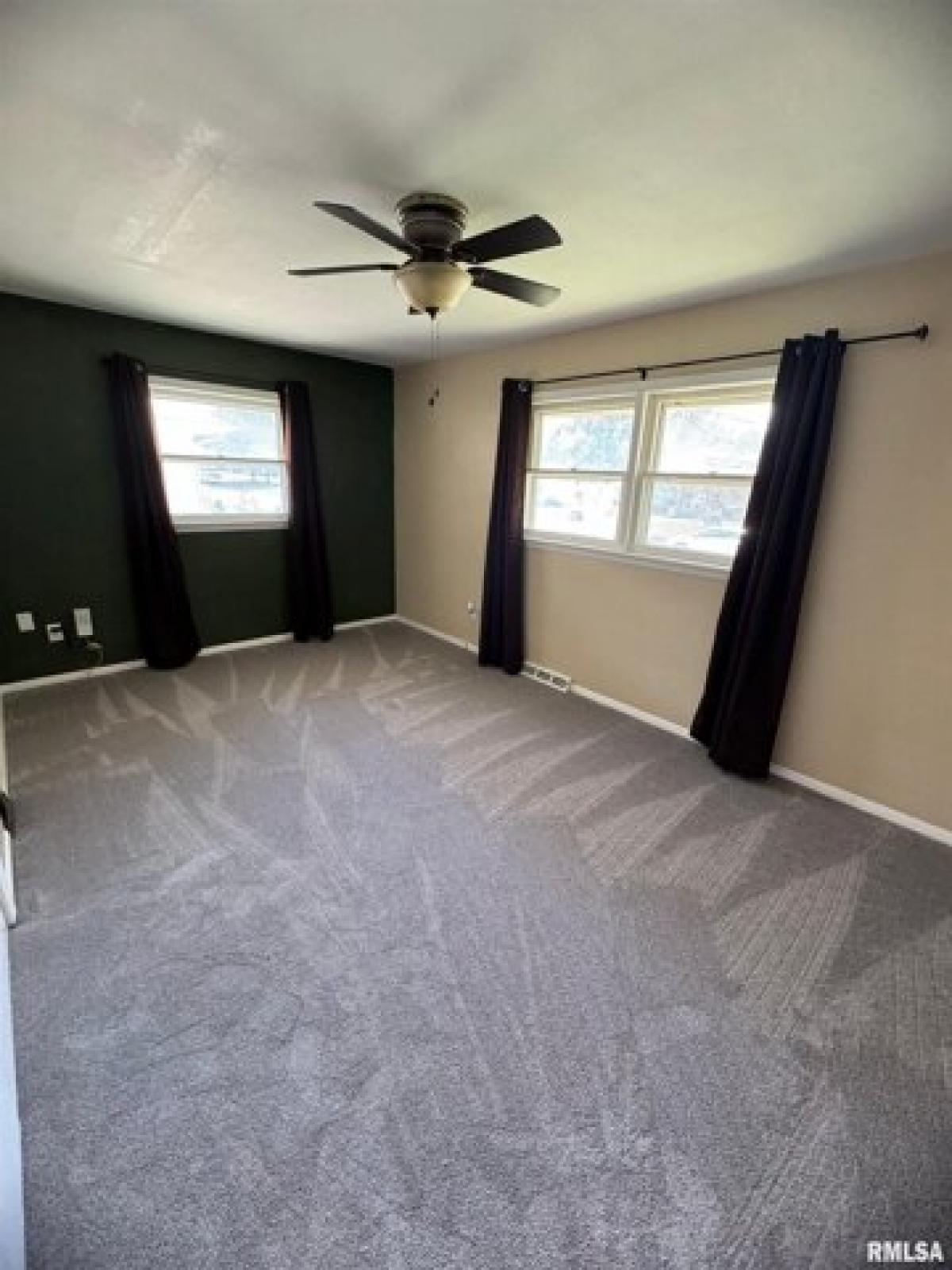 Picture of Home For Sale in Davenport, Iowa, United States