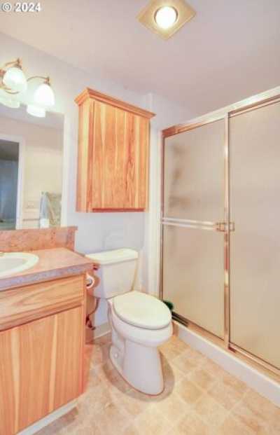 Home For Sale in McMinnville, Oregon