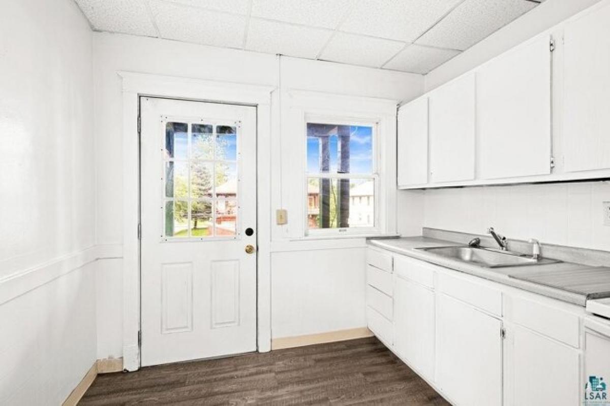 Picture of Home For Sale in Duluth, Minnesota, United States