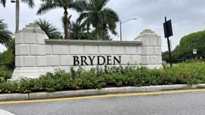 Home For Sale in Wellington, Florida