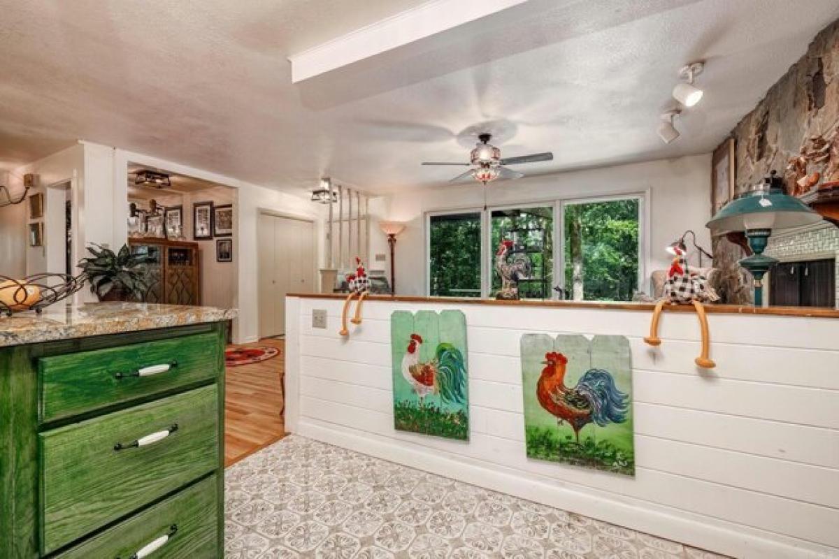 Picture of Home For Sale in Hot Springs Village, Arkansas, United States