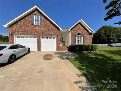 Home For Sale in Shelby, North Carolina