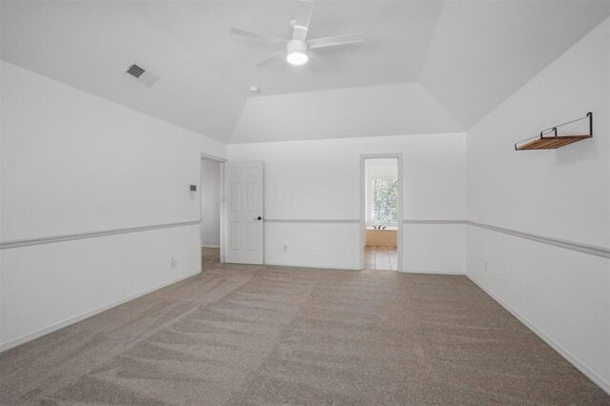 Picture of Home For Sale in Hurst, Texas, United States