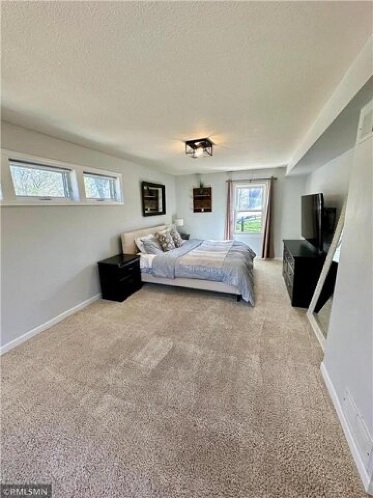 Picture of Home For Sale in Saint Louis Park, Minnesota, United States