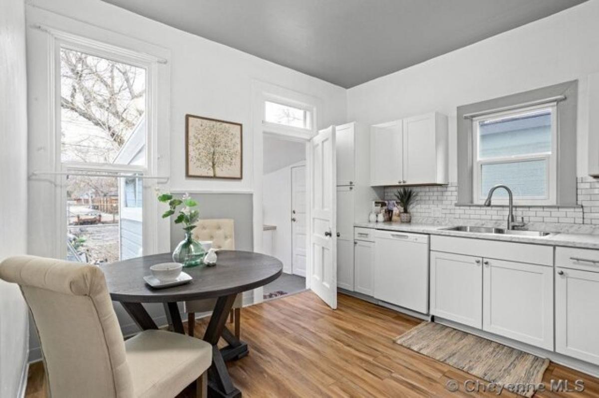 Picture of Home For Sale in Cheyenne, Wyoming, United States