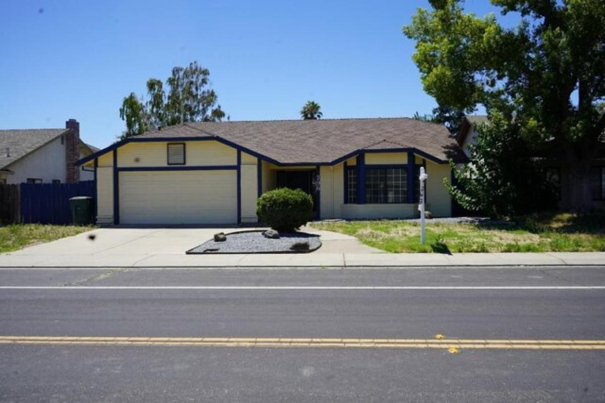 Picture of Home For Sale in Manteca, California, United States
