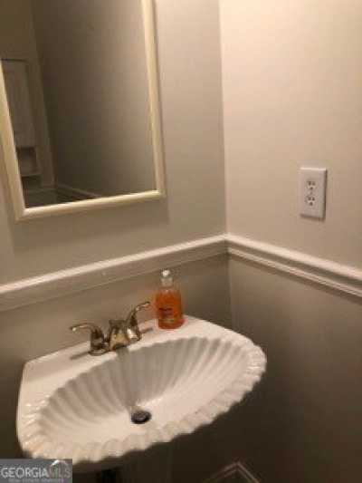 Home For Sale in Powder Springs, Georgia