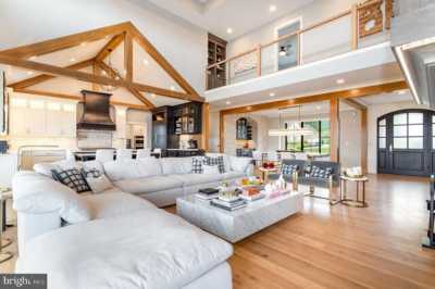 Home For Sale in Mechanicsburg, Pennsylvania