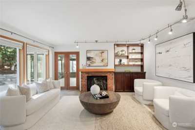 Home For Sale in Puyallup, Washington