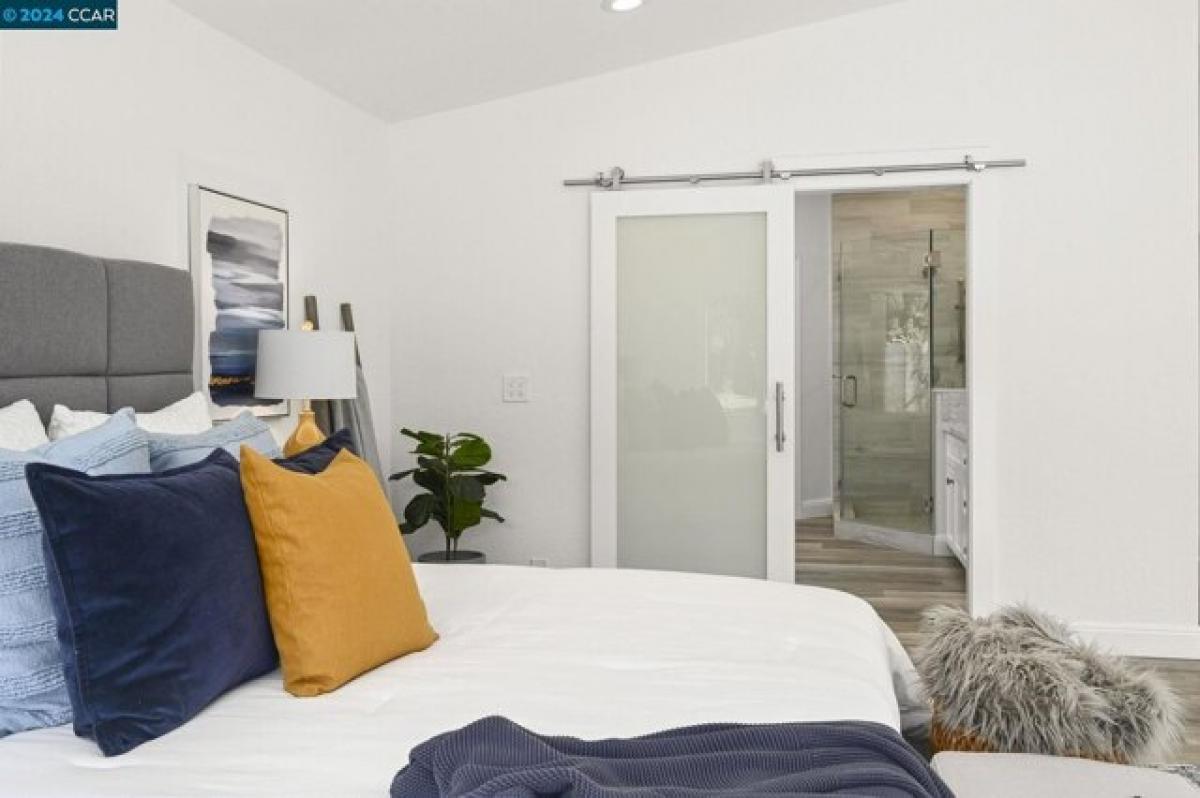 Picture of Home For Sale in Walnut Creek, California, United States