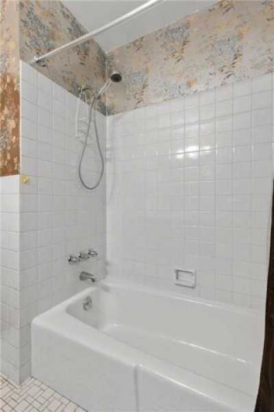 Home For Sale in Burnsville, Minnesota