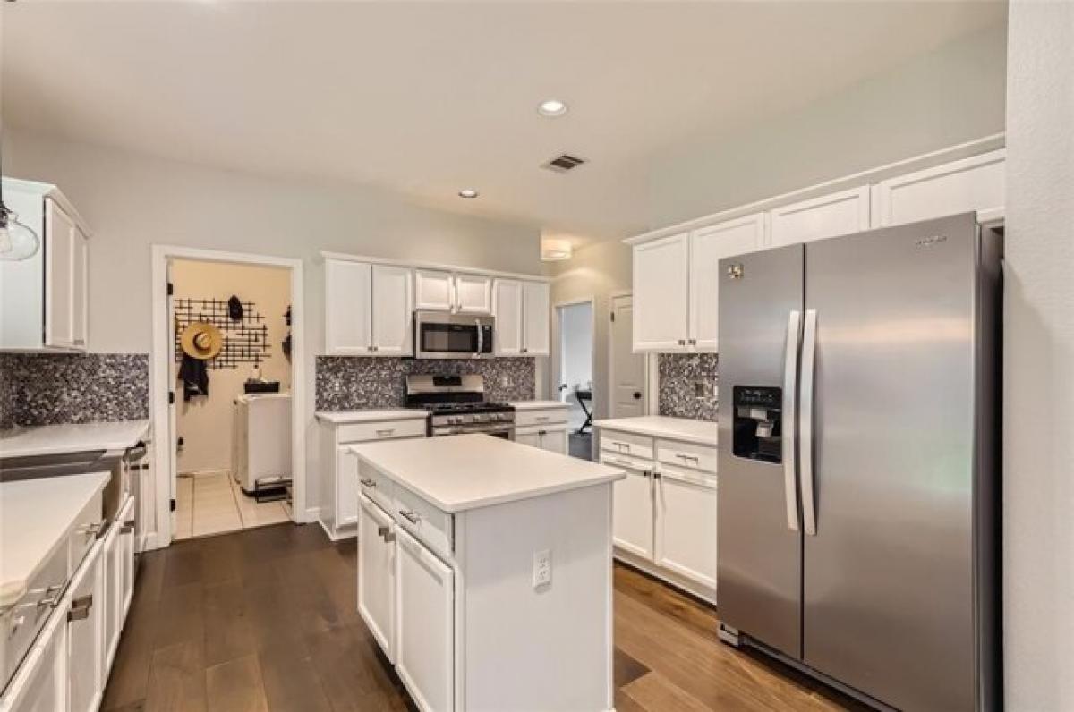 Picture of Home For Sale in Cedar Park, Texas, United States