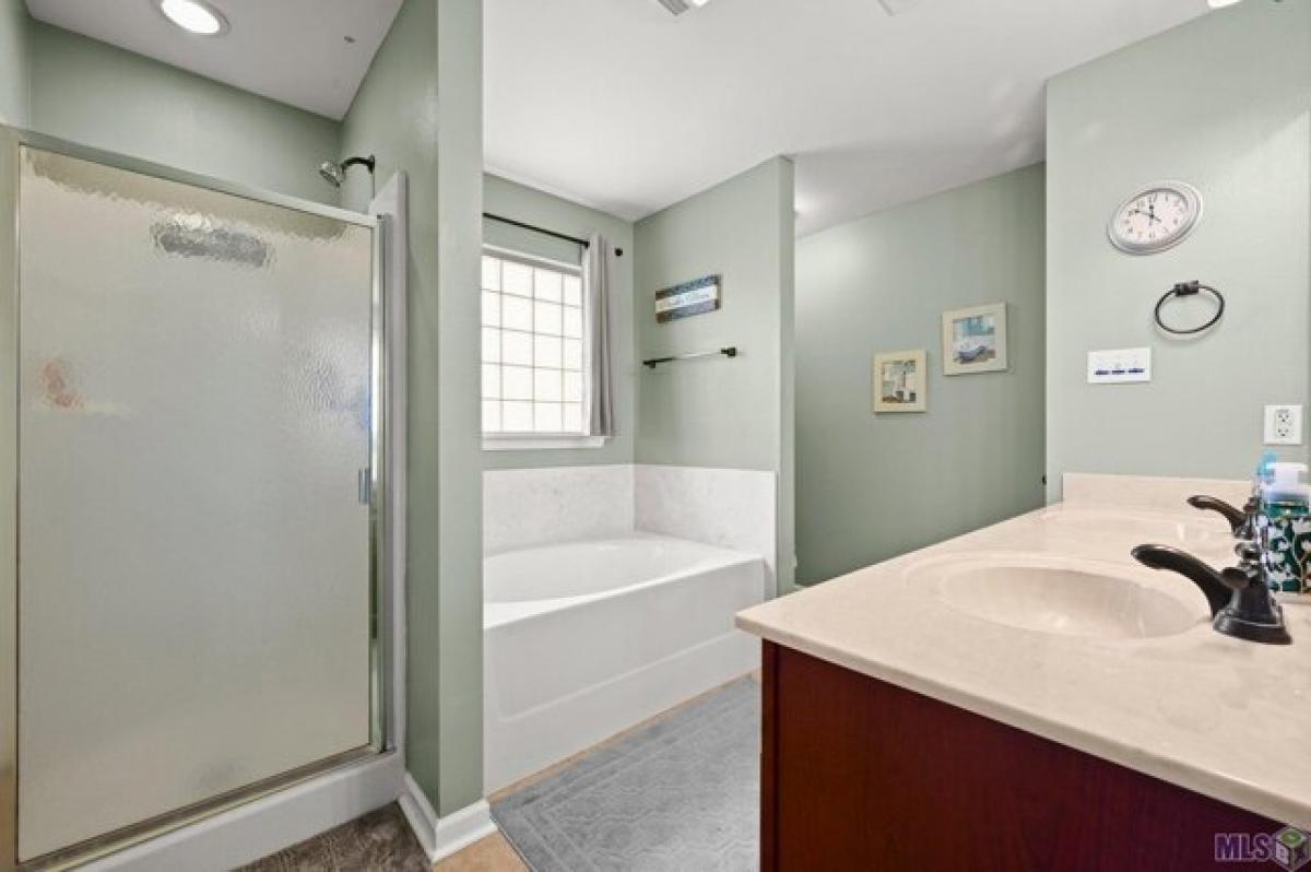 Picture of Home For Sale in Gonzales, Louisiana, United States