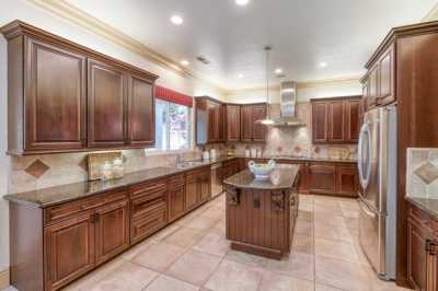 Home For Sale in Clovis, California