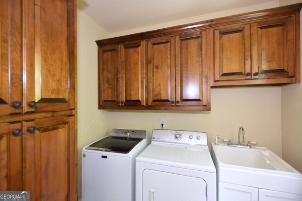 Picture of Home For Sale in Ball Ground, Georgia, United States