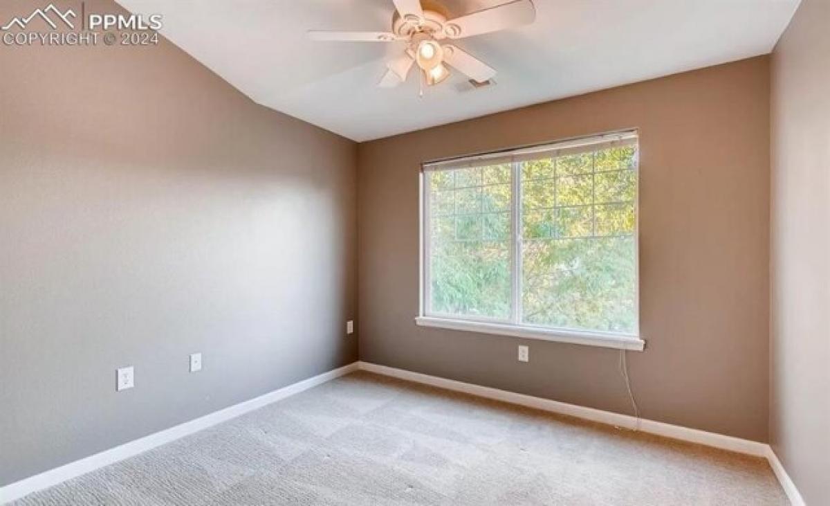 Picture of Home For Sale in Loveland, Colorado, United States