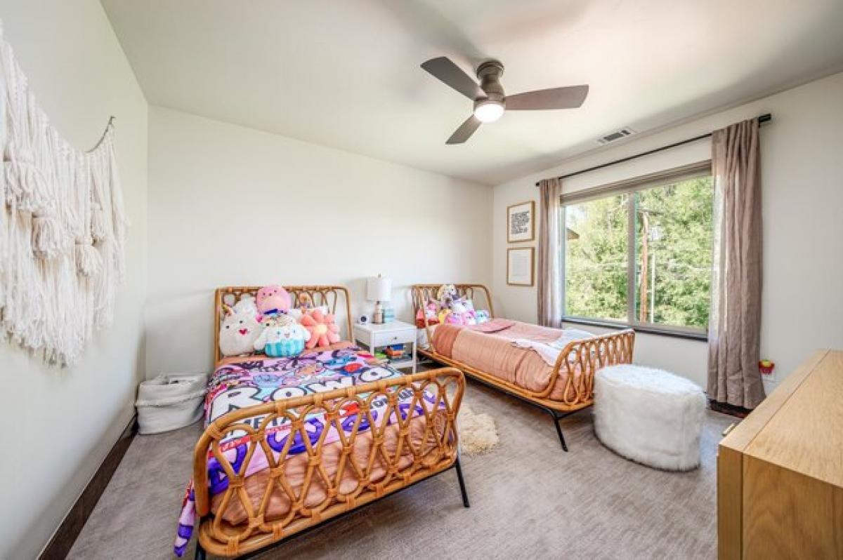 Picture of Home For Sale in Steamboat Springs, Colorado, United States