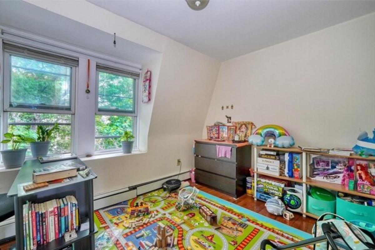 Picture of Home For Sale in Cambridge, Massachusetts, United States