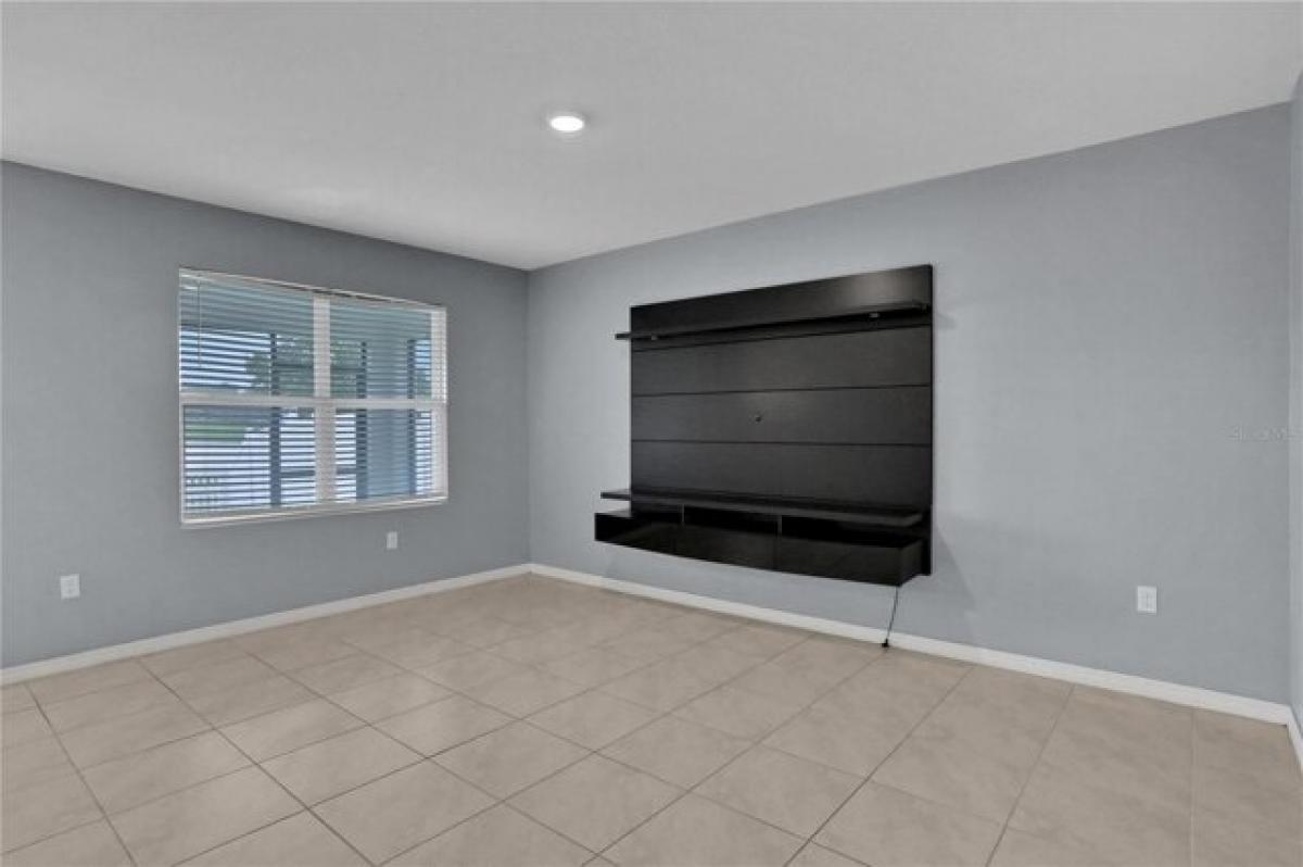 Picture of Home For Sale in Auburndale, Florida, United States