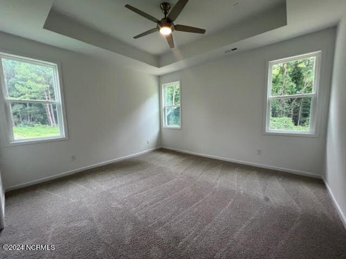 Picture of Home For Sale in Raeford, North Carolina, United States